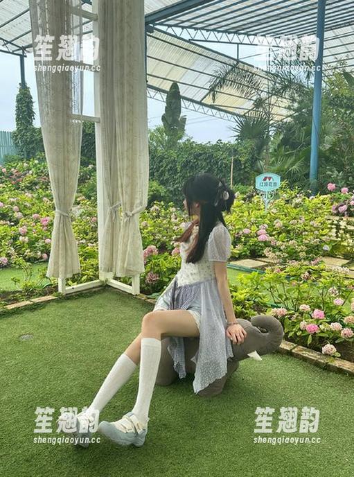 51.com “观看”这个五味杂陈的www.51.com,上面有多少傻瓜在自虐呢?