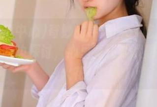 奇妙的导航：51吃瓜中心教你边吃边探讨，心里竟还默默期待一些火花！