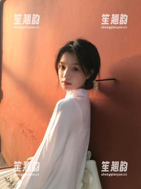51吃瓜群众 快来登录!在51吃瓜群众里,瓜少长多,心情跟着飞!