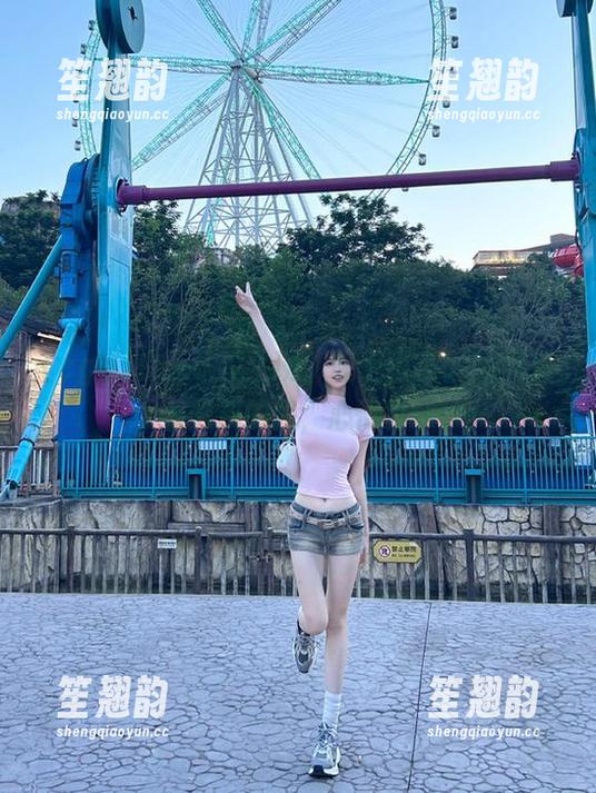 cgg 白天认真上班,晚上蹲在cgg网页看黑料的我,心情复杂