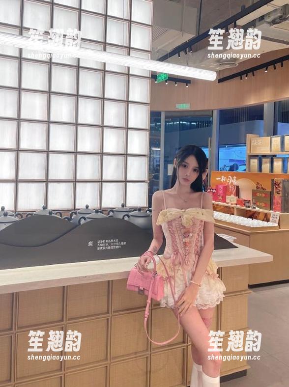 www.51 “www.51cg28”地址:我每周必去的话题聚集地,也许还会剥开点儿新花样?