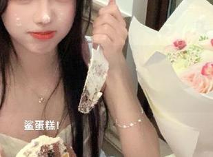 五一吃瓜群网页让你可爽得免费又热辣，八卦不停歇！