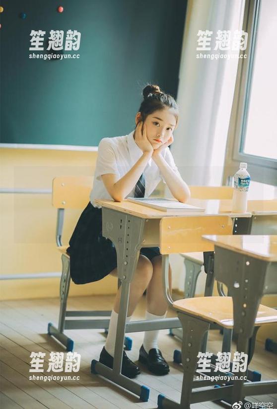 吃瓜91中心 黑料满满的首页,吃瓜91中心就像是个美味的“八卦”小吃,让人垂涎!