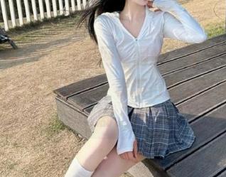 这“吃瓜网”网站，在线观看总有人莫名变身演员，表演得我就好像在看剧。