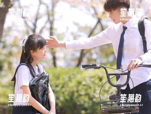 黑料不打烊 在黑料不打烊,网址里正能量如阳光透过叶子,闪闪发光!
