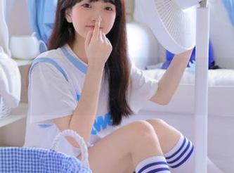 今天又发现了个新宝贝，跟黑料不打烊差不多的APP，快来收藏一下！