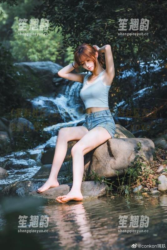 就算安卓再慢，黑料社区在线也能让你脑洞大开，感觉真的是“xoxo”。