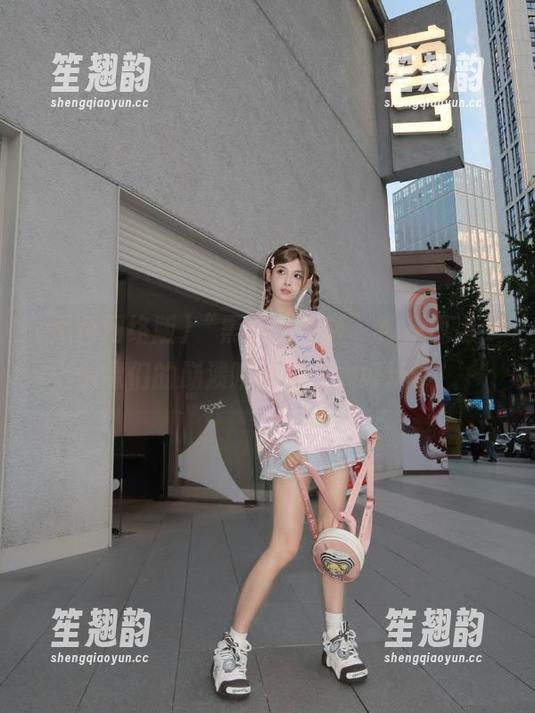 黑料网络版 “黑料网络版”视频现场,偶像们的崩溃瞬间实在太好玩了!