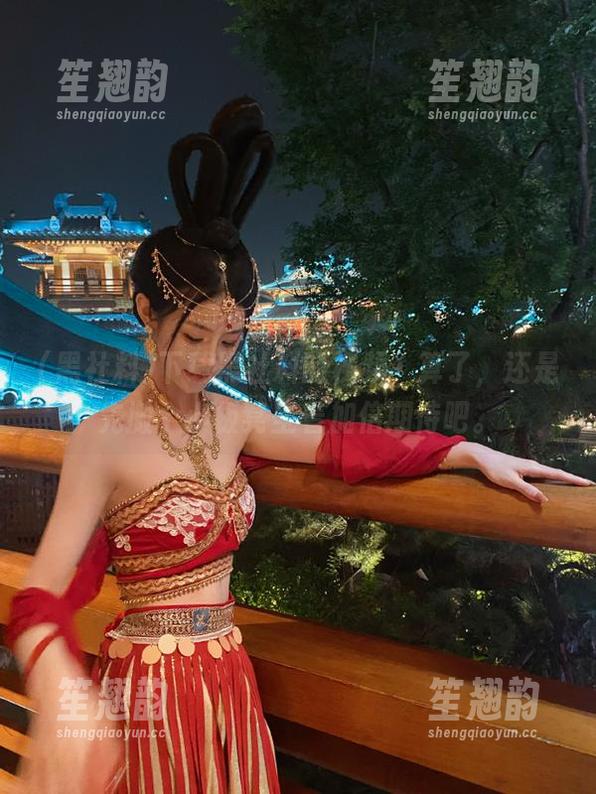 黑社料 下载黑社料的视频,算了,还是先搬个小板凳坐着加倍期待吧。